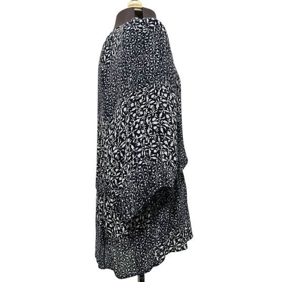 Banana Republic 100% Silk Floral V-Neck Peplum Button Front Top Size S - Picture 5 of 8